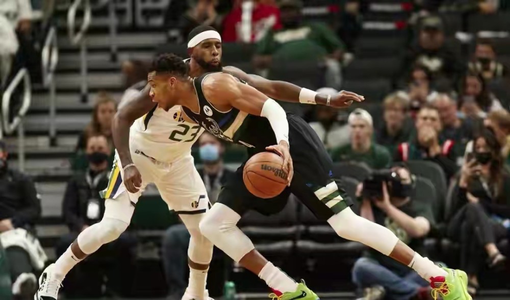 江苏队险胜雄鹿，戈贝尔刷新纪录